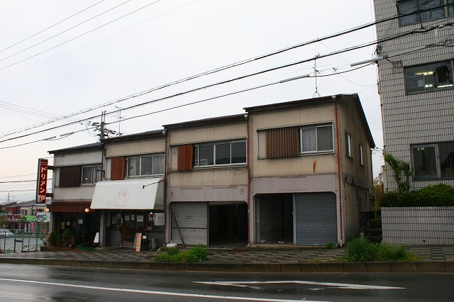 藤ノ木台1丁目店舗付住宅の外観