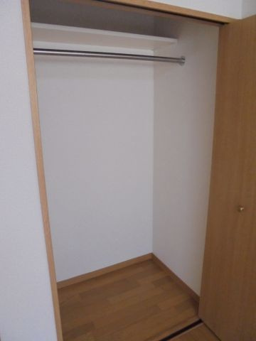 南八幡ハイツの収納