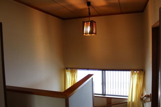 【外観】 | 建物内、階段照明