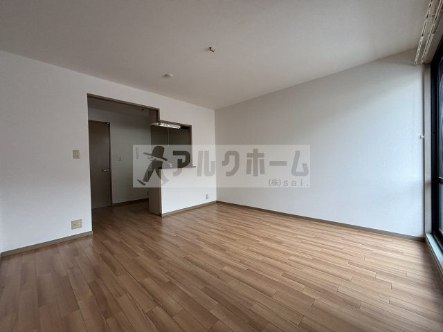 ワントゥリーヒルの洋室