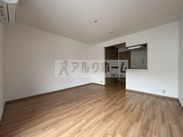 ワントゥリーヒルの洋室