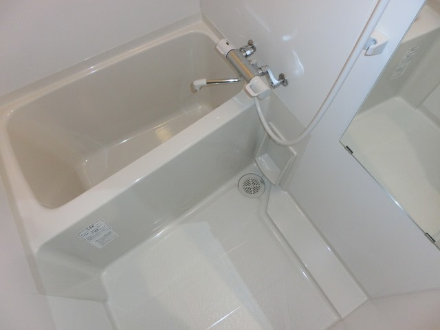 ＡＸＩＳ加島の浴室