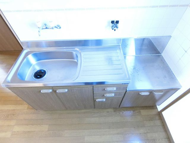 リバーサイド小車のキッチン