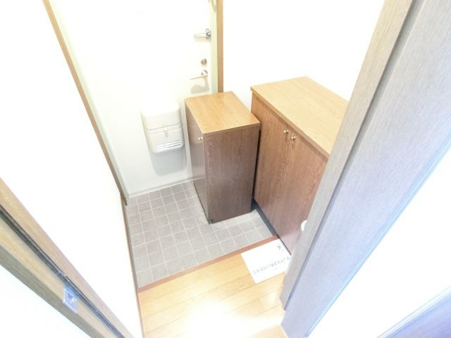 リバーサイド小車の玄関