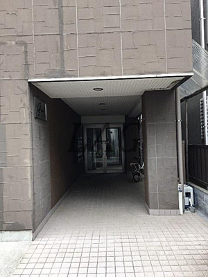 【エントランス】 | グラド新宿 | エントランスです