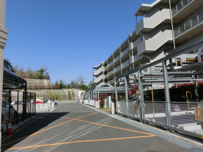 【駐車場】 | エスリード西宮甲陽園III番館