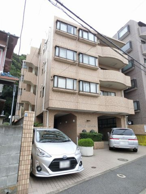 【外観】 | ヴェリテ根岸森林公園 | ガーデニング等楽しめる1階部分専用庭付住戸です♪