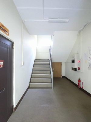 【その他共用部分】 | ライオンズマンション駒岡 | 階段