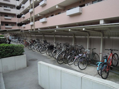 【その他共用部分】 | グレーシア港北綱島 | 駐輪場