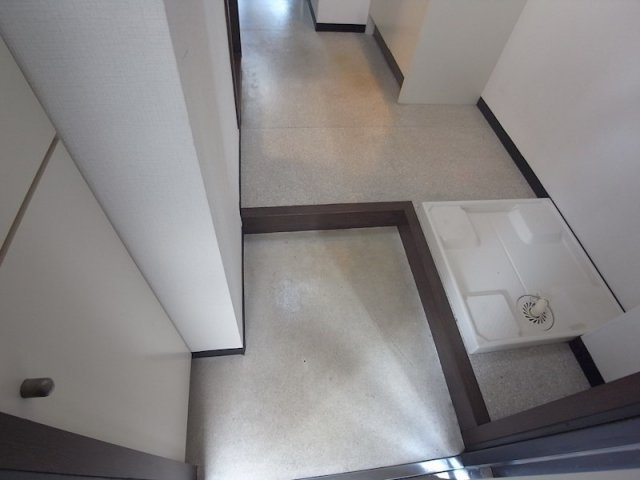グランツ岡本の玄関