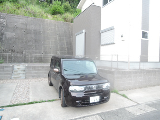 【駐車場】