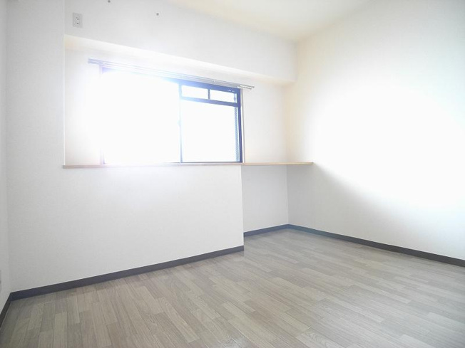 【洋室】 | WESTヒルズ新鴻池