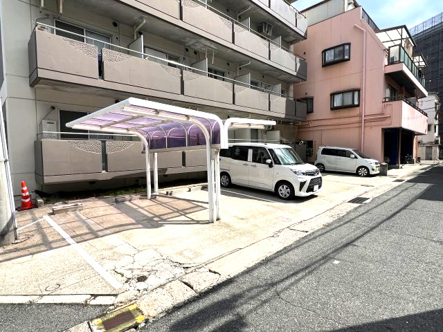 【駐車場】 | ピアイーストハウス