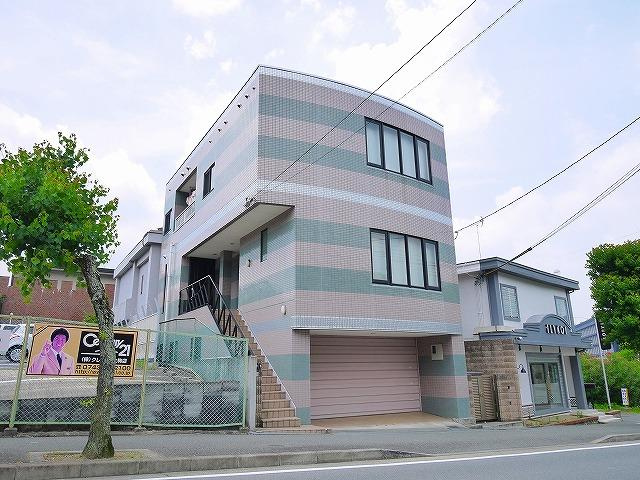 東生駒1丁目店舗の外観