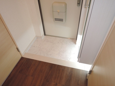 【玄関】 | スペチアーレ桜ケ丘