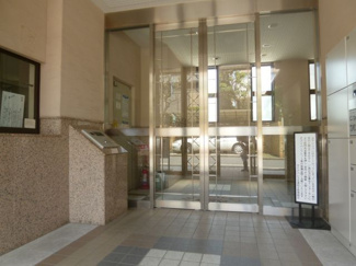 【エントランス】