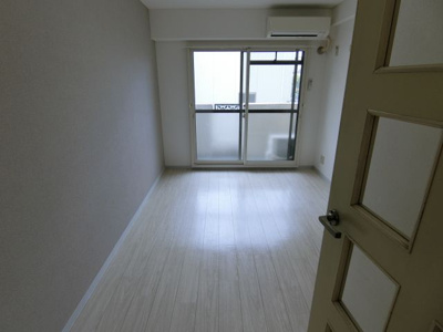 【洋室】 | シャルム玉川