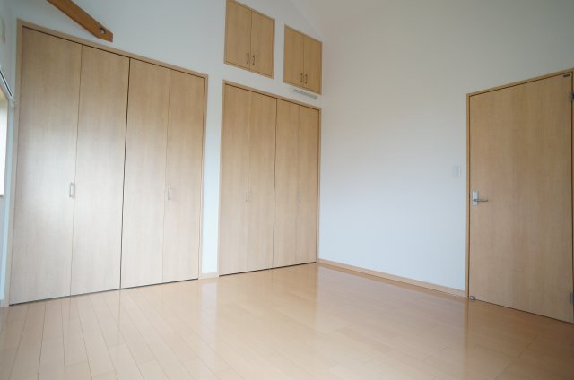 グリーンカーサの洋室