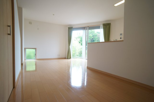 グリーンカーサの居間・リビング