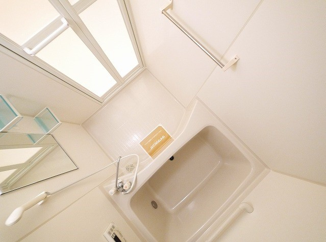 グランモア学園前の浴室|ゆったり過ごせるお風呂です