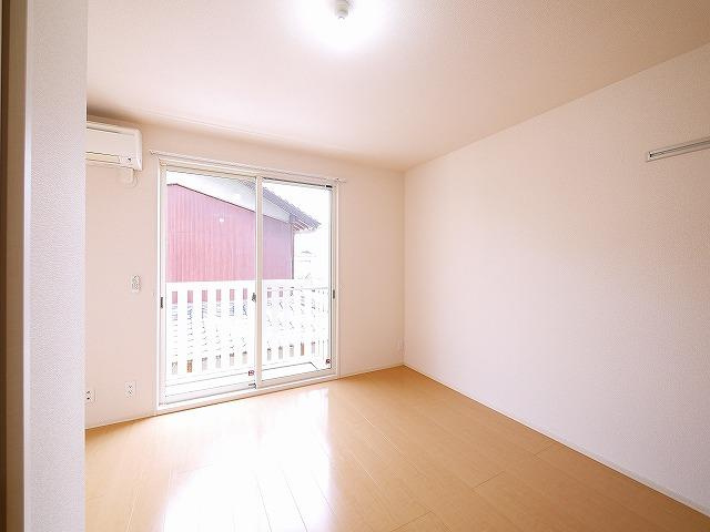 グランモア学園前の寝室|落ち着いて過ごせるお部屋なので、寝室にいかがでしょうか