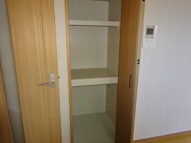 ユーミー川辺の収納