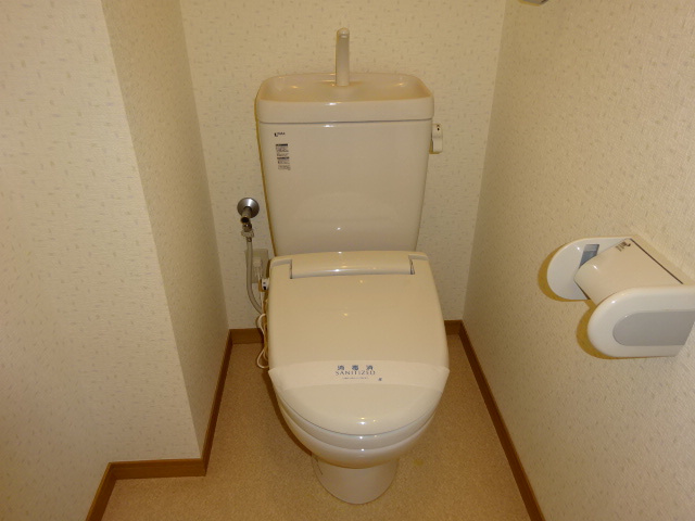 ユーミー川辺のトイレ|ウォームレット