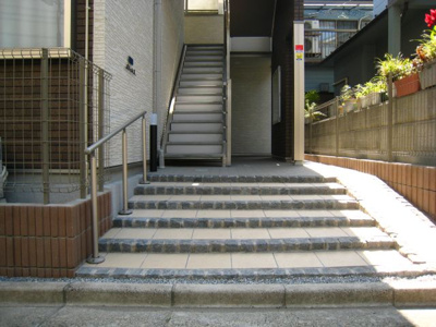 【エントランス】 |  クレイノボヌールⅡ