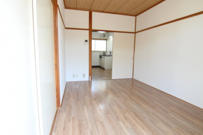 【居間・リビング】 | 第５ドエル小泉 | 別部屋の参考写真です。