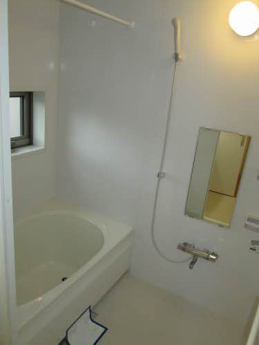 シャーメゾンＦＬＯＲＡＬの浴室