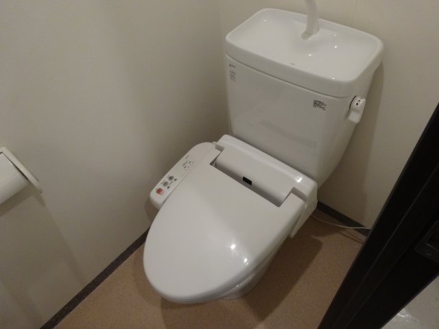 アザリア山本駅前のトイレ