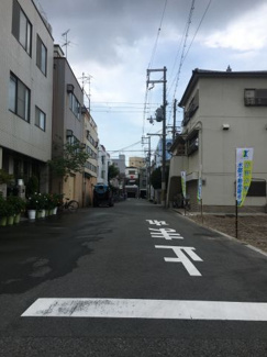 【前面道路含む現地写真】