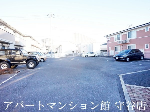 ブルーメンベートの駐車場