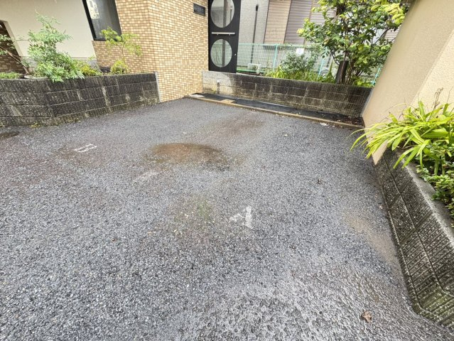 あとらす市川の駐車場