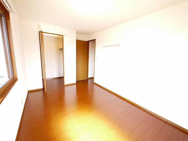 メゾンプレミール　Ａ棟の洋室|広々とした洋室です