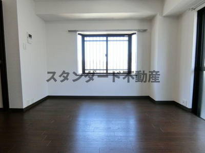 【洋室】 | スタシオン梅田イースト