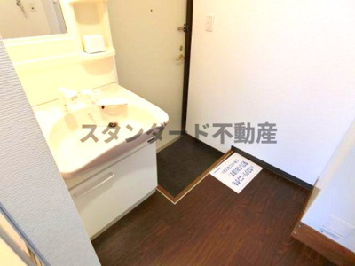 【独立洗面台】 | スタシオン梅田イースト