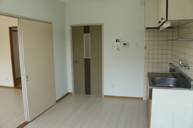 ファミール中村の居間・リビング|※別室の写真です。
