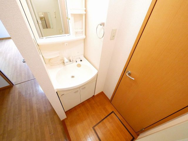 ピノヴェルデの洗面所|忙しい朝には欠かせない洗面所です
