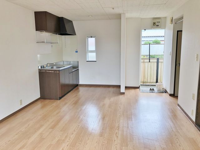 グローバルハイツの居間・リビング