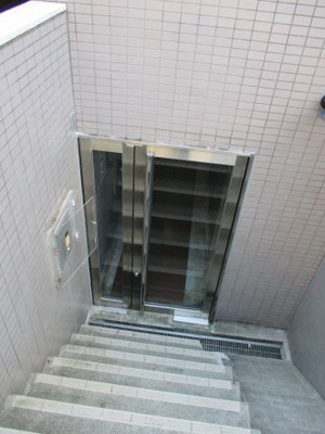 【エントランス】 | スカイコート横浜弘明寺