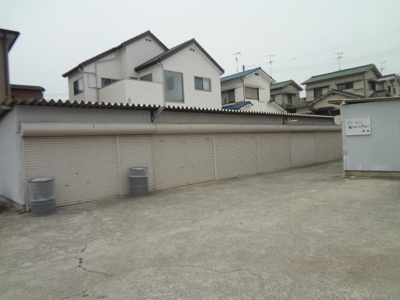 【外観】 | 鉢塚2丁目シャッター付き倉庫