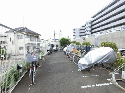 【その他共用部分】 | ニューウェルテラス金沢八景Ｅ棟 | 自転車・バイク置き場