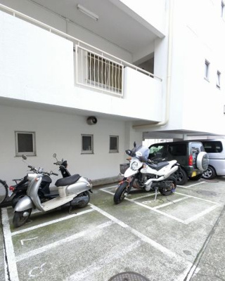 【その他共用部分】 | 松見苑マンション | バイク置き場