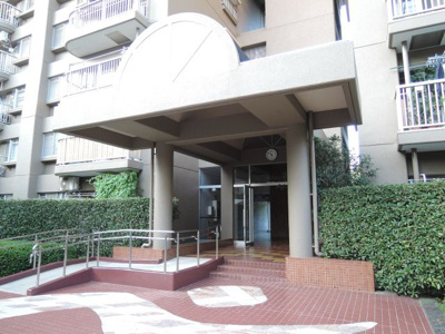 【エントランス】 | かしの木台ハイツ１号棟 | 横浜市営地下鉄グリーンライン「都筑ふれあいの丘」駅徒歩11分と好立地！