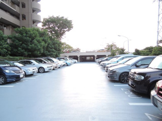 【駐車場】