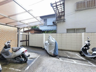 【その他共用部分】 | ＮＩＣハイム大森梅屋敷 | バイク置き場