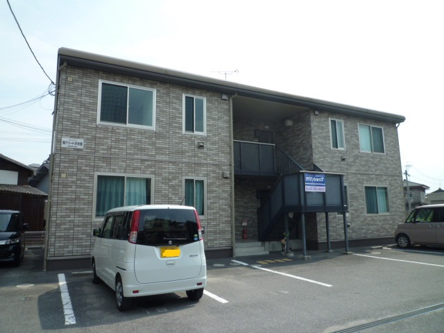 都窪郡早島町早島のアパートの外観