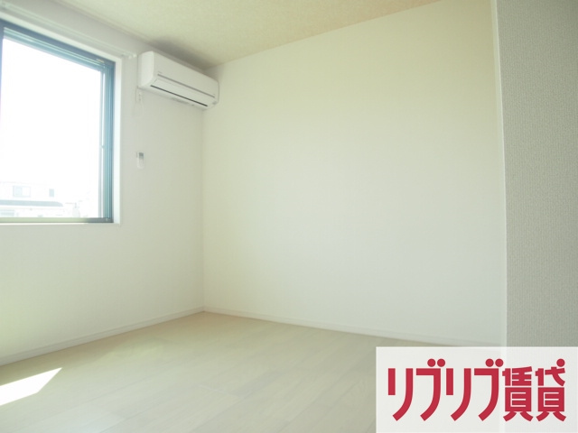 フォルビテッツァ松ヶ丘の居間・リビング