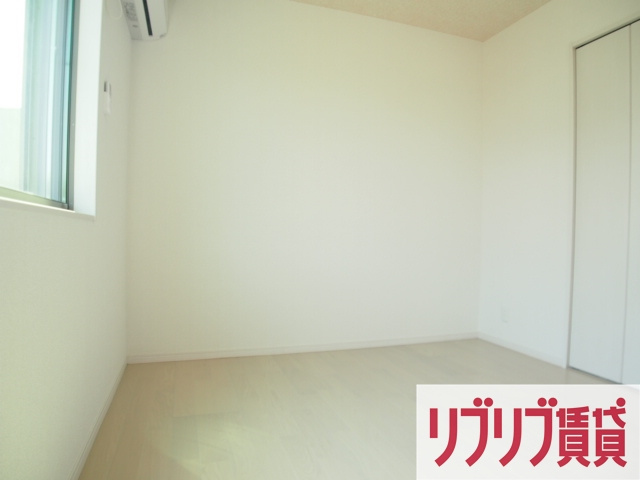 フォルビテッツァ松ヶ丘の居間・リビング